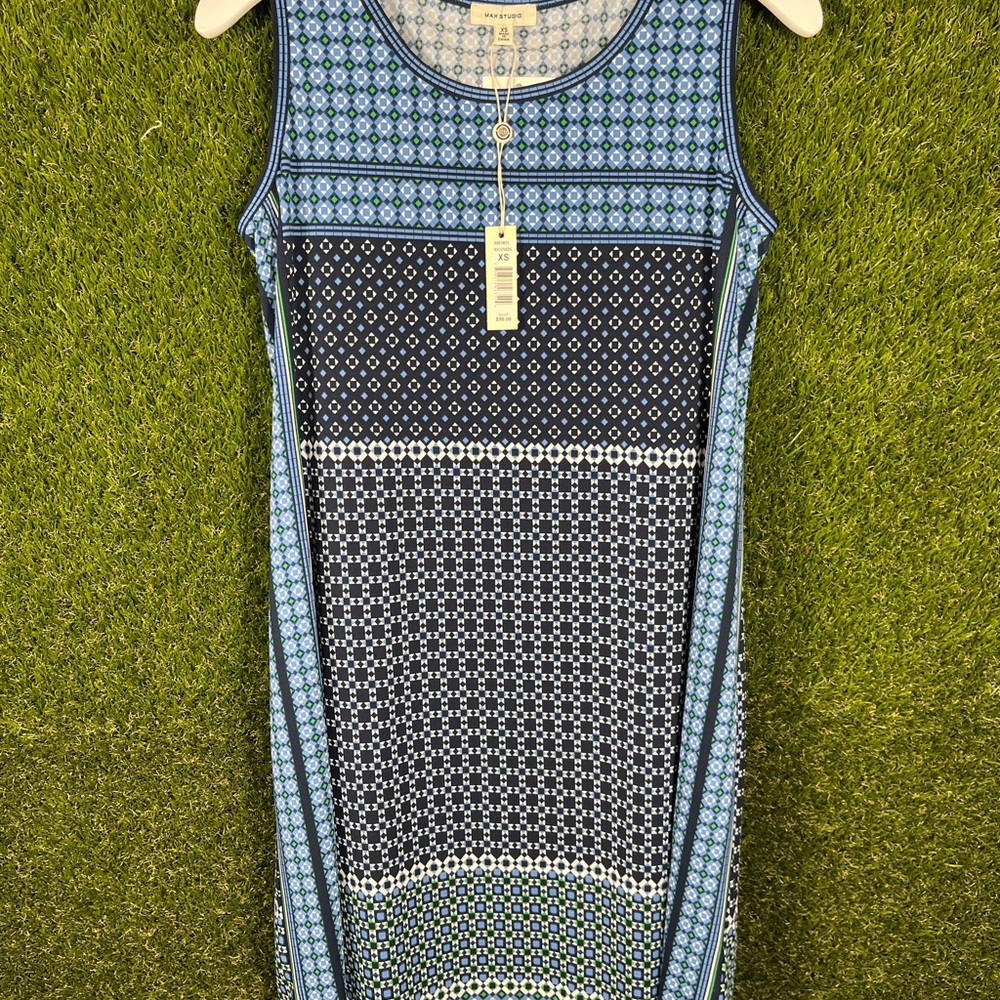 NWT Max Studio Sleeveless Dress w/ Geometric Shapes